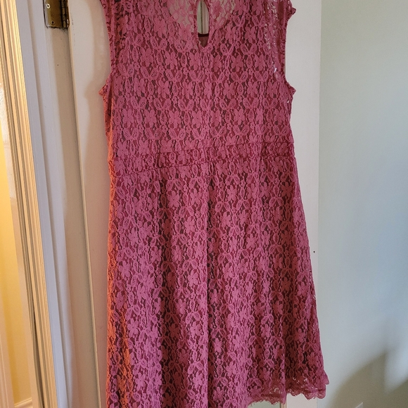 Women's 16 Addition Elle Eyelet High Low Lined Short Sleeve Mauve Dress - Picture 3 of 3